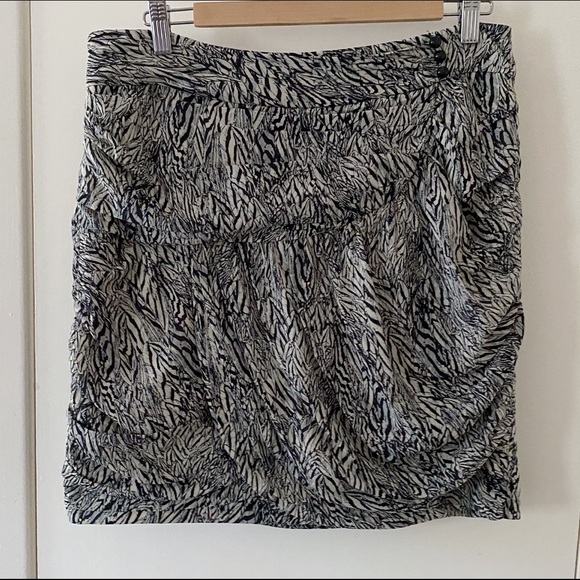 NWOT Anthropologie Skirt - Picture 2 of 9